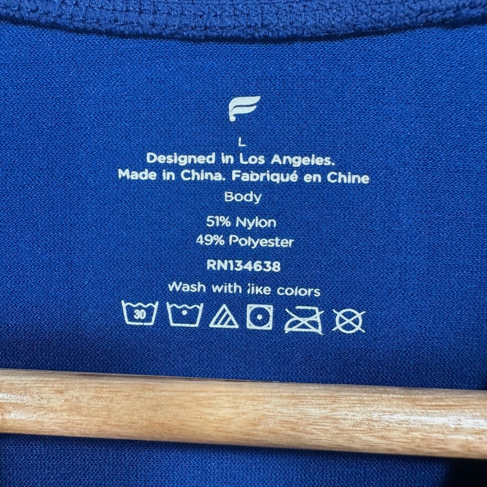 Fabletics Long Sleeve Athletic Performance Shirt … - image 4